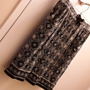 Max Studio stretch skirt size small